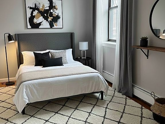 3rd image of 253 Albany Ave #1R