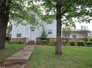 5522 Kari Hill Pl, N Little Rock, AR 72118