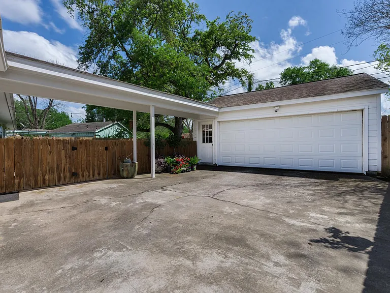 10047 Briarwild Ln — Photo 47