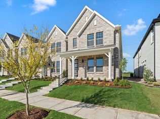 1061 Carnation Dr, Crowley, TX 76036