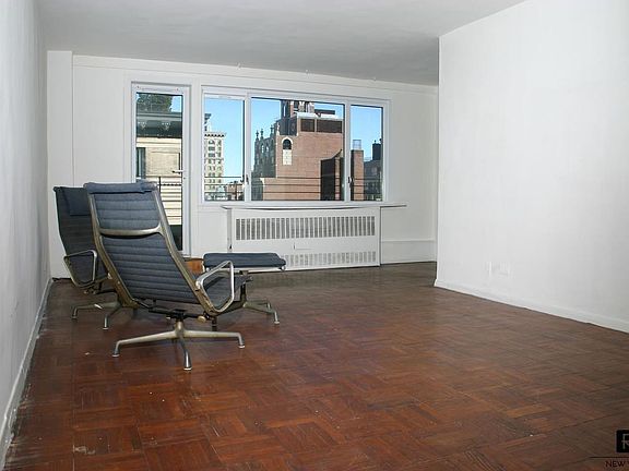 2nd image of 509 Avenue Of The Americas #16C