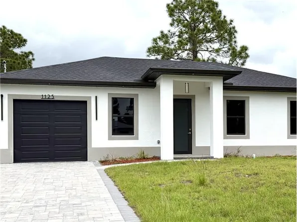 1035 Barcelona St, Lehigh Acres, FL 33974