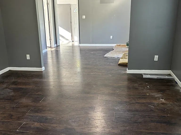 2521 Tremont Ave — Photo 11