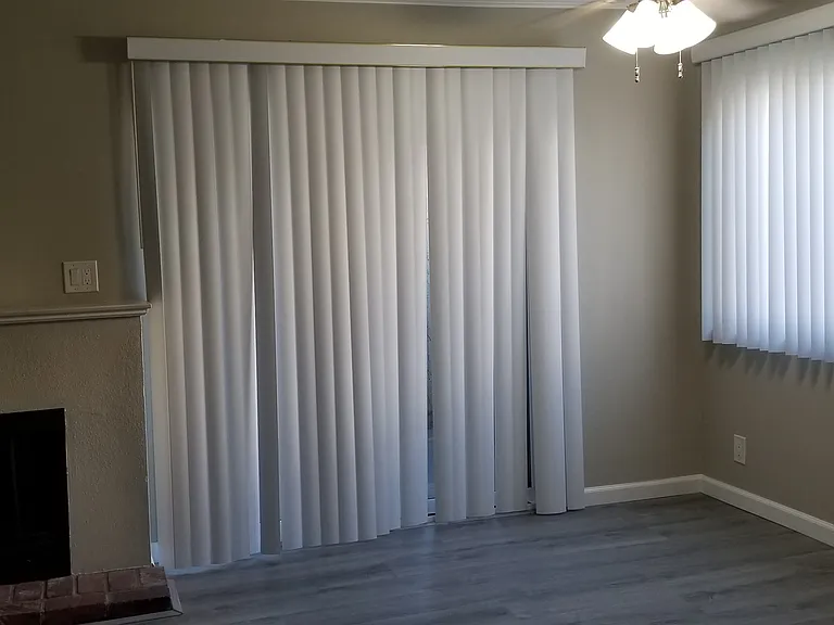 Chateau Gardens Apartments — Photo 21