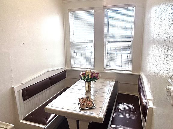 5th image of 416 E Dewey Pl APT 3