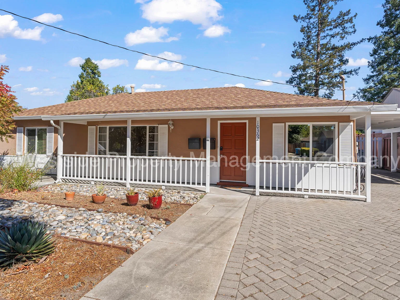 1 bed, 700 sqft, $4,395 — Photo 2
