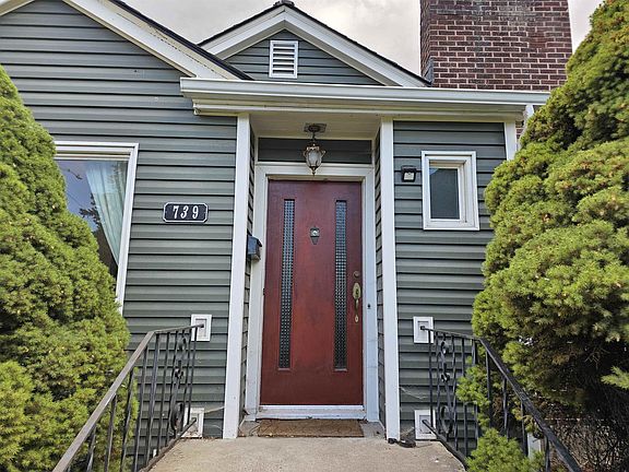 2nd image of 739 Birch St