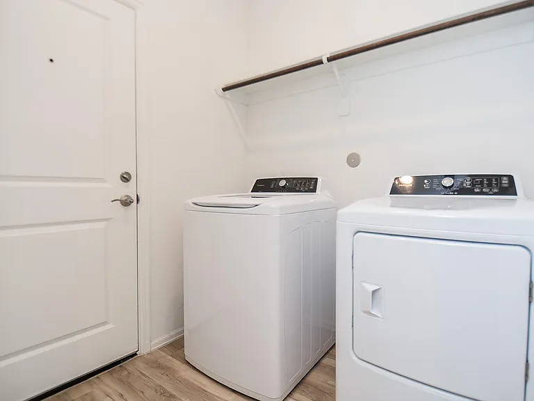 22707 Bolanzo Ln — Photo 27