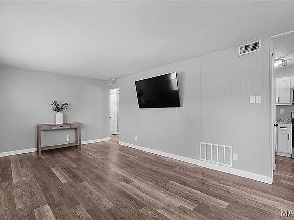 4th image of 506 Impala Ln