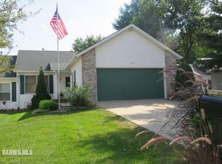 1009 Baxter Ln, Freeport, IL 61032