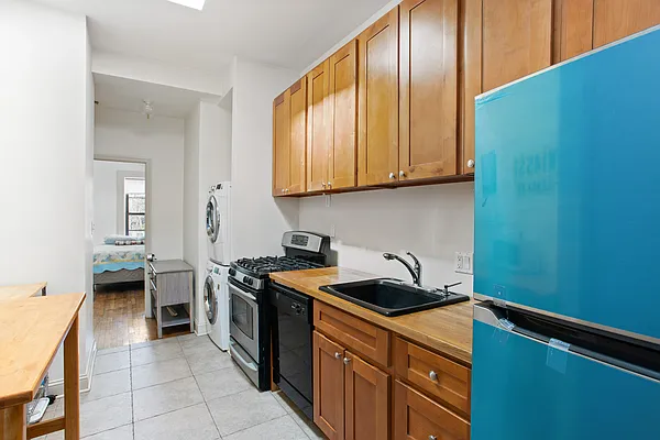 Rented by Douglas Elliman | media 20