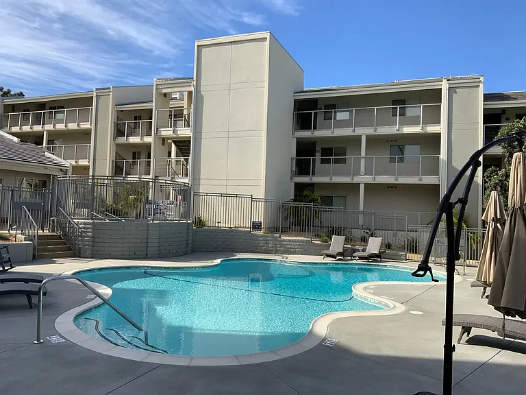 135 S Sierra Ave #14 — Photo 37