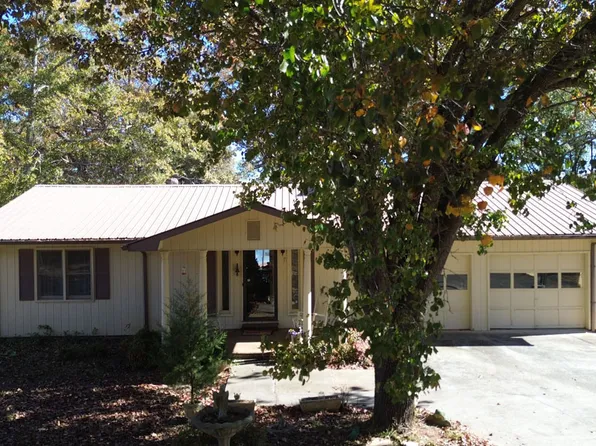 410 Cedar St, Lavonia, GA 30553