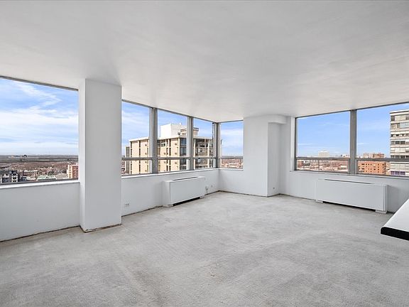 2nd image of 5701 N Sheridan Rd APT 17B