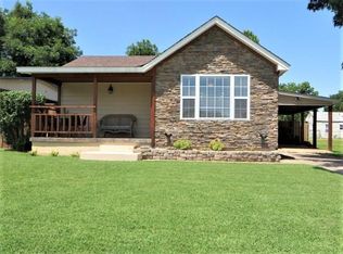 1508 S 10th St, Chickasha, OK 73018