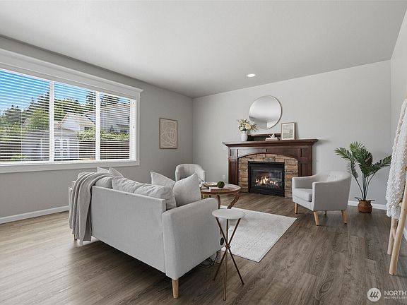5th image of 3231 NE Louann Court