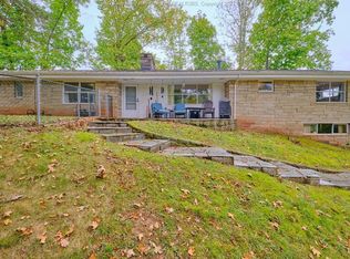 2801 Ranch Rd, South Charleston, WV 25303