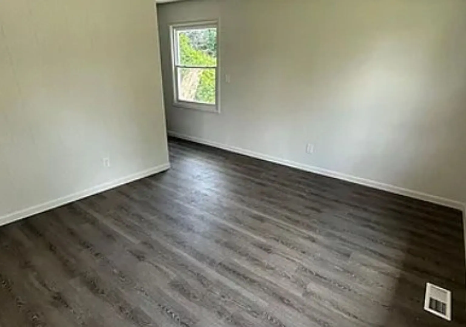 For Lease — Photo 2