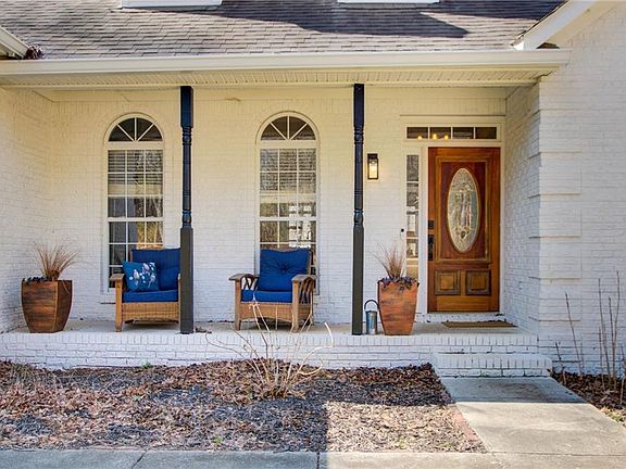 2nd image of 384 Minix Rd