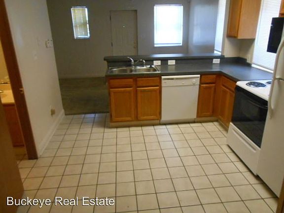 5th image of 50 W 10th Ave APT 2