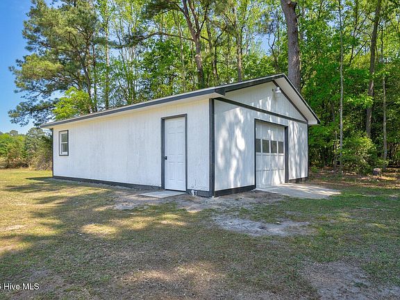 4th image of 526 Maccripine Road