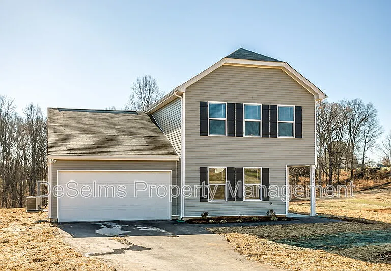 2206 Yearling Dr — Photo 1