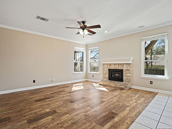 5th image of 3030 FALL CREST DR