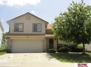 8323 Hanover St, Omaha, NE 68122