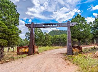 166 Glory Ln, Glorieta, NM 87535