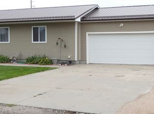 450 Linden St, Sutherland, NE 69165