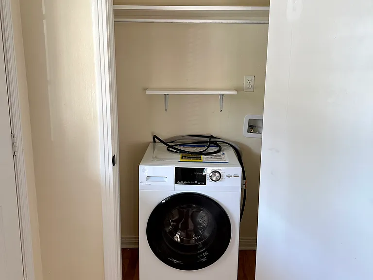 411 E College Ave #1 — Photo 9