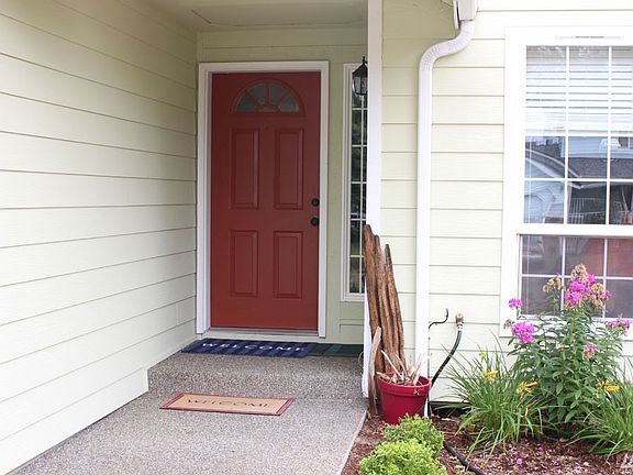 2nd image of 2513 Woodfield Loop SE