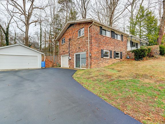 2nd image of 5413 NW Lonas Dr