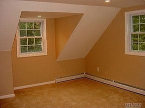 1st image of 32 Bruce Ln S