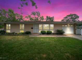 5545 Adeline Pl, Oak Forest, IL 60452