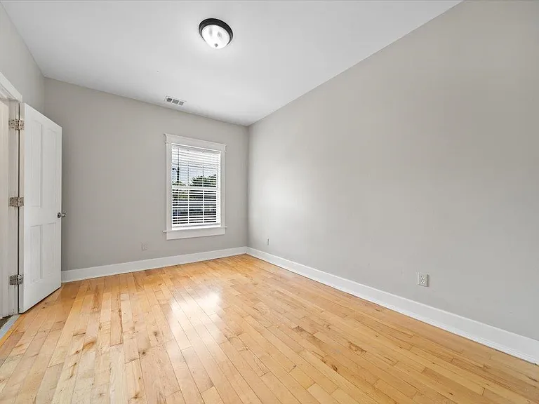 196 N McNeil St — Photo 17