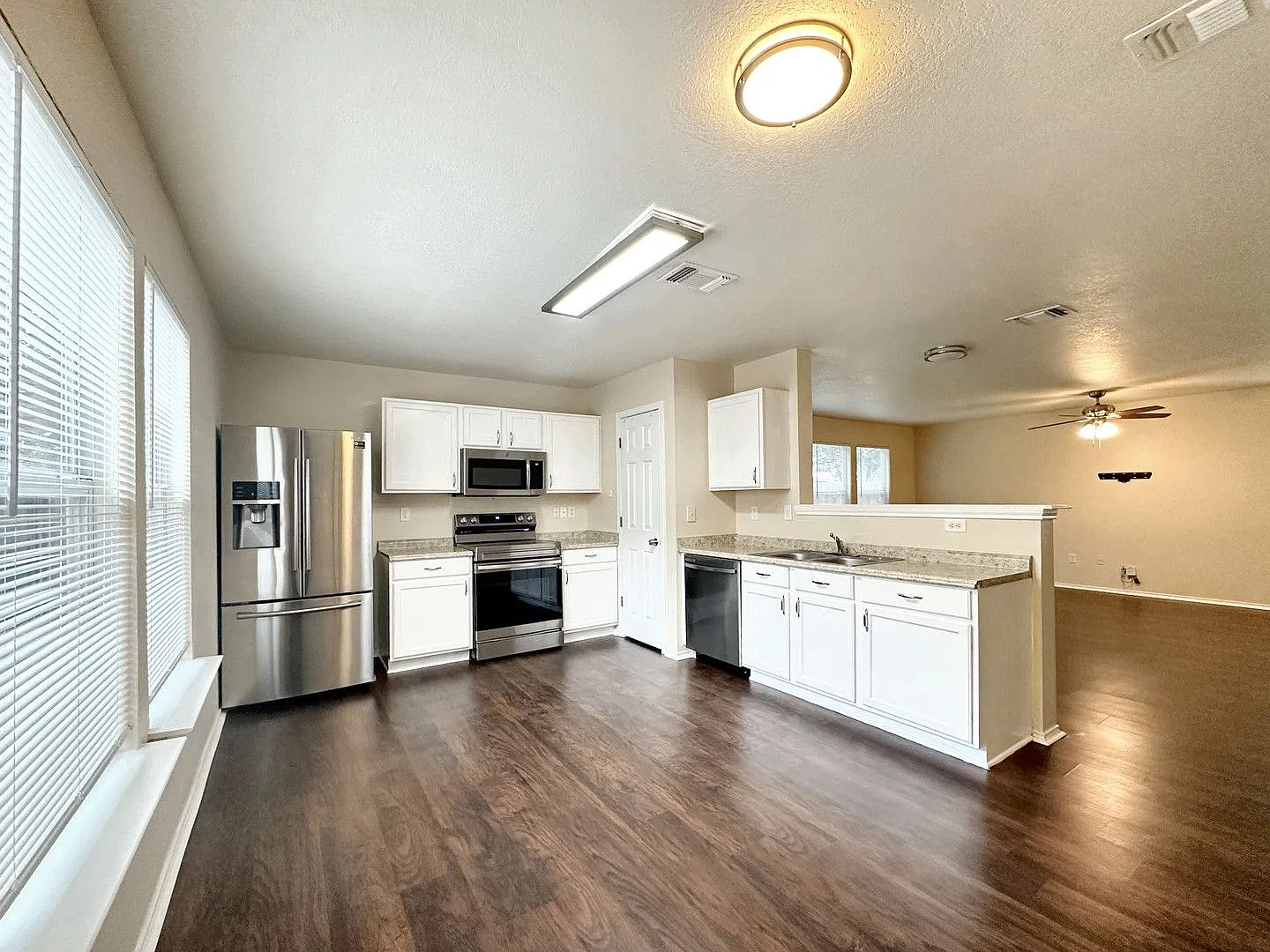 Spacious San Antonio Home with Comfortable Living Areas & Great Location — Photo 4