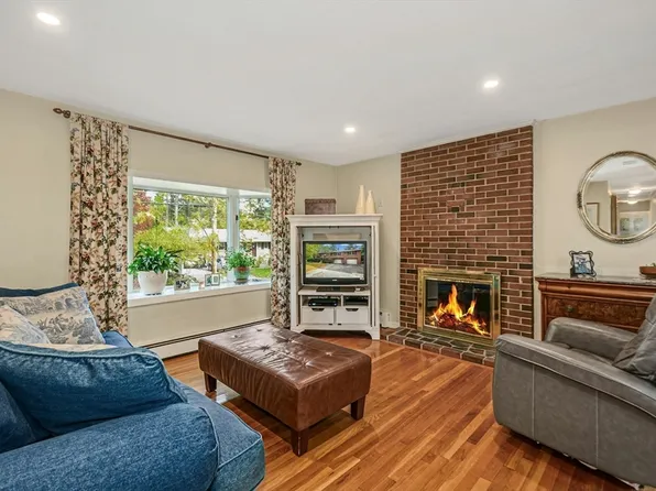 53 Goulding St, Holliston, MA 01746