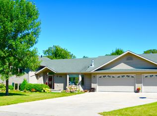 1120 Oakland Park Rd, Thief River Falls, MN 56701