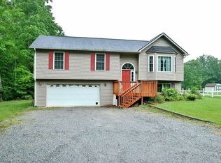 9829 Upper Craigs Creek Rd, Catawba, VA 24070