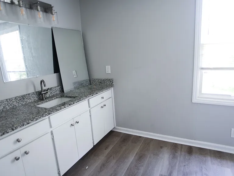 124 Lee Road 296 #124B — Photo 15