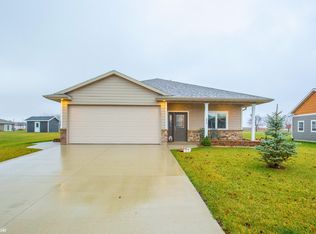 2410 Eastland Dr, Algona, IA 50511