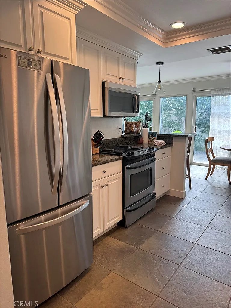 2 bed, 1287 sqft, $5,800 — Photo 4