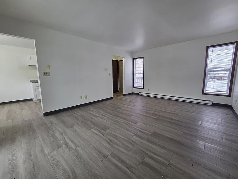 1057 W Cecil St #4 — Photo 24