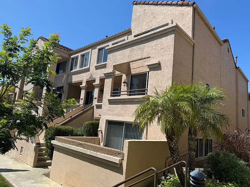 2 bed, 2.5 bath, 1100 sqft, $3,600 — Photo 1