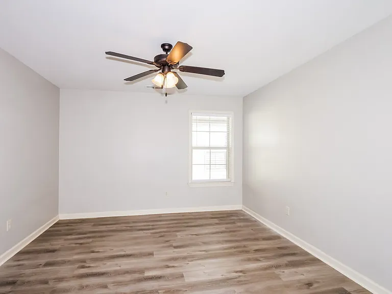 5823 Bedford Pl — Photo 13