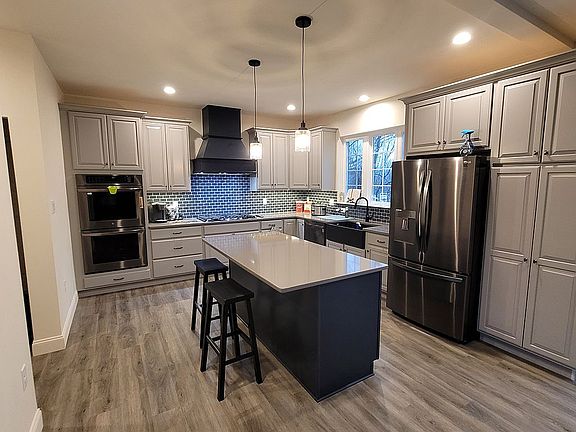 5th image of 155 Chinaberry Way