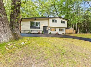 26 Spring Ln, Framingham, MA 01701