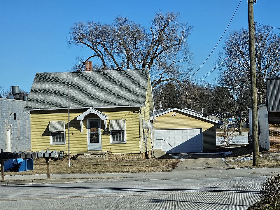 1st image of 1816 Locust St
