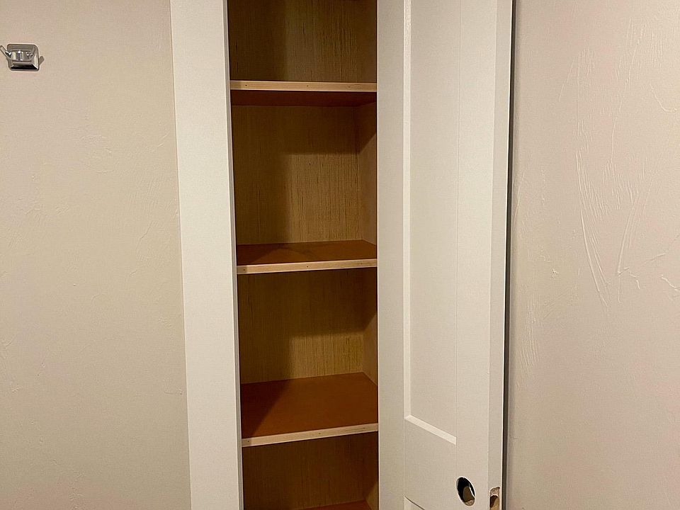 1st image of 170 Washington St #6